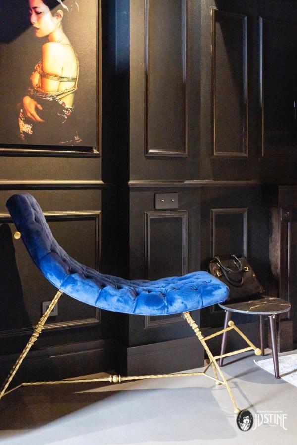 Suite Shibari By Justine Apartments Sobria Elegante Y Pecaminosa Apartamento Turistico En Madrid Rio Exterior photo
